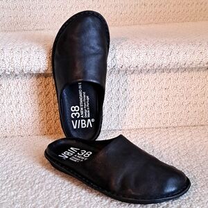 VIBAe leather  ROMA preto (black) clogs slides mules slipper sz 8